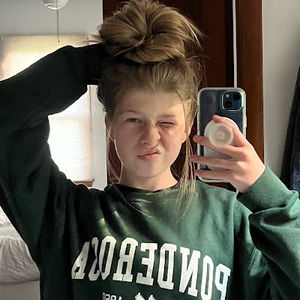 Meet your Posher, Sagery